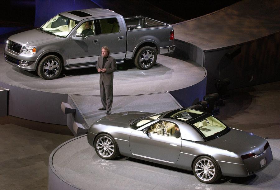  Lincoln Mark X Concept 2004 года  (фото 24 из 40)